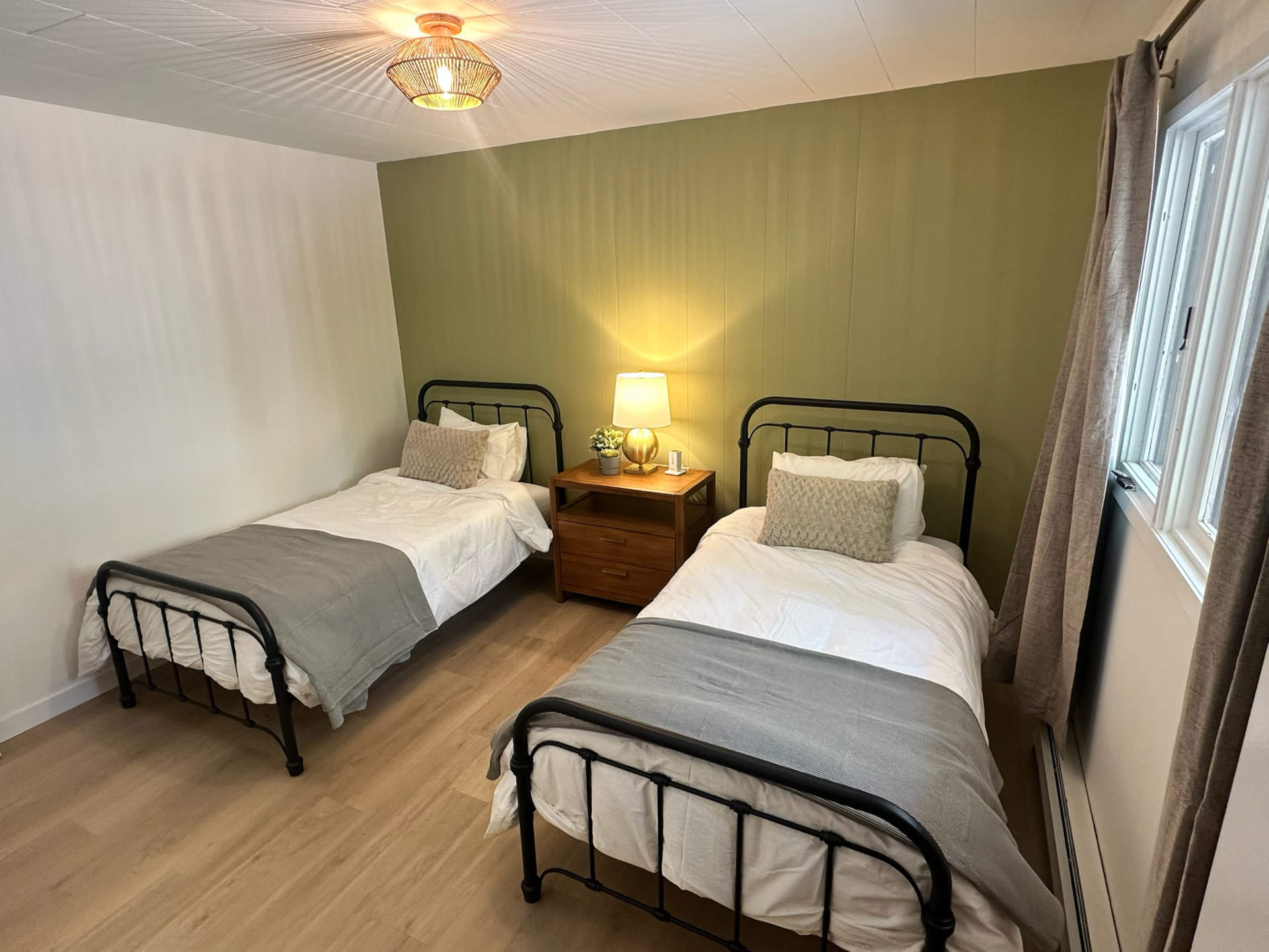 Second bedroom